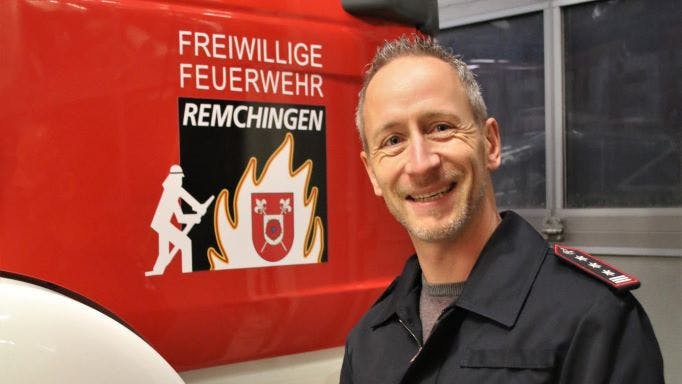 Marc Unger hört zum Jahresende nach 18 Jahren als Kommandant der Remchinger Feuerwehr auf – bleibt ihr bei Übungen und Einsätzen aber weiter treu und freut sich auf seine neuen Projekte. Foto: Zachmann